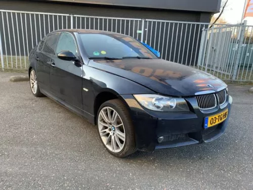 Scherm rechts-voor-8309861