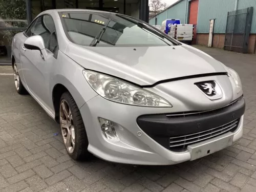 Aandrijfas rechts-voor-8242724 (22126027)