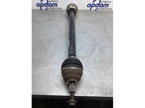 Aandrijfas rechts-voor Volkswagen 3q0407272db rss