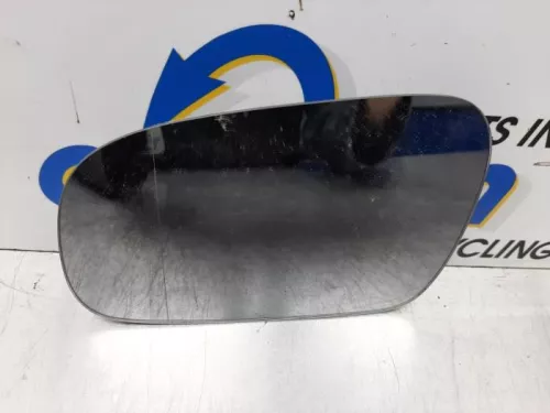 Spiegelglas links-7322573 (15912781)