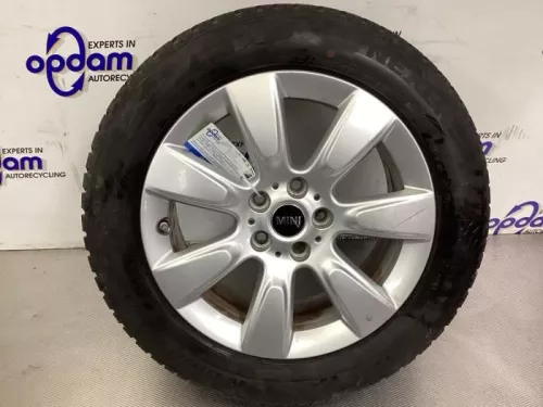Sportvelgenset + banden-8163393 (21144966)