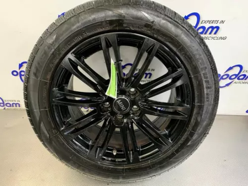 Sportvelgenset + banden-8224794 (22428054)