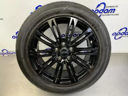 Sportvelgenset + banden-8224794 (22428054)