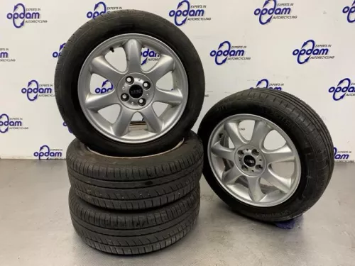 Sportvelgenset + banden-8118981 (22195213)