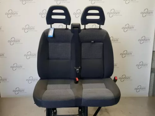 Stoel rechts-7851752 (10865342)
