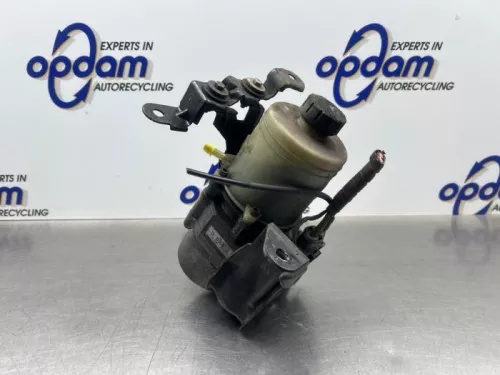 Stuurbekrachtiging Pomp-8188795 (22046431)