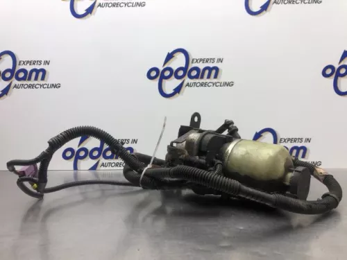 Stuurbekrachtiging Pomp-8190441