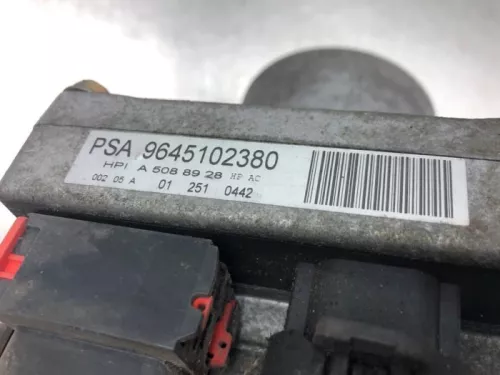 Stuurbekrachtiging Pomp-8217342 (21073600)
