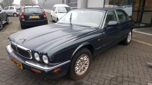 Stuurhuis Bekrachtigd-7860221 (11665427)