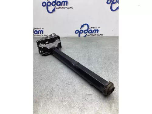 Subframe-7942545 (18836150)