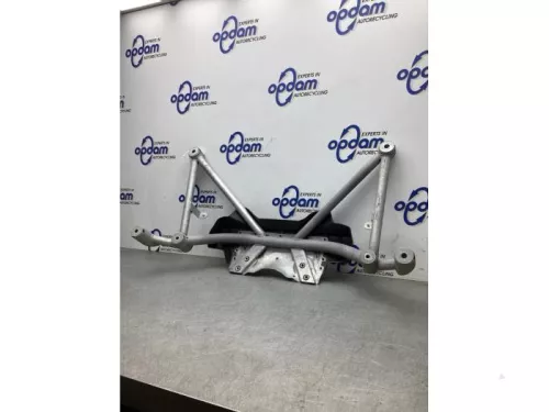 Subframe-7431777 (16283203)