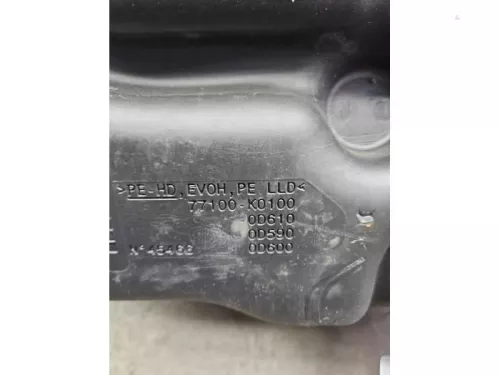Tank-8266027 (22413391)