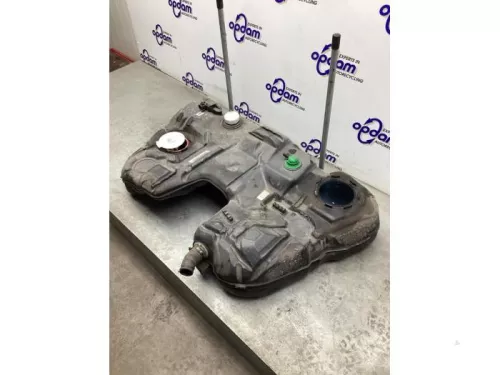 Tank-8137498 (21248415)