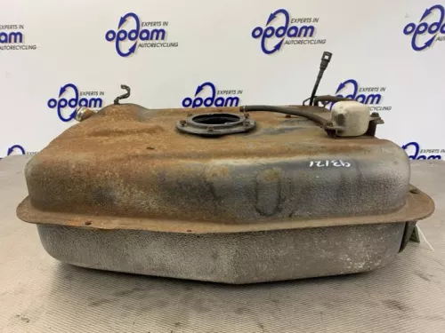 Tank-8305516 (22345560)