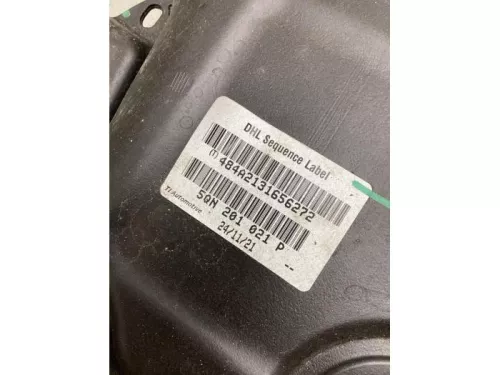 Tank-8029563 (20185736)