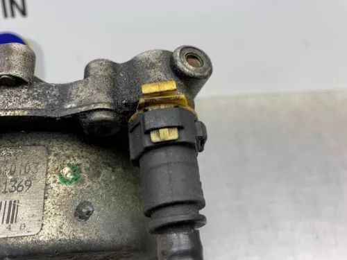 Vacuumpomp (Diesel)-8231821 (22123430)