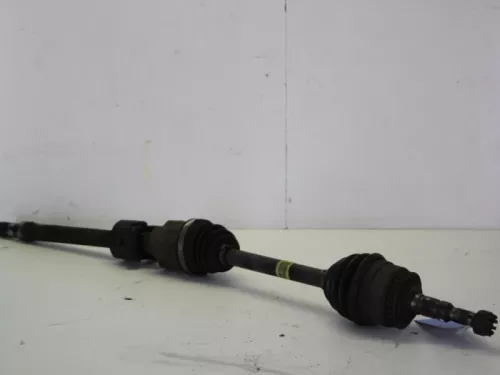 Aandrijfas rechts-voor-7884223