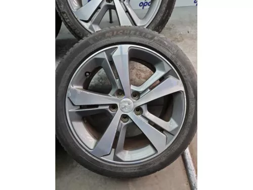 Velgen set + banden-8197799 (22678888)