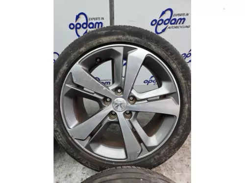 Velgen set + banden-8197799 (22678888)