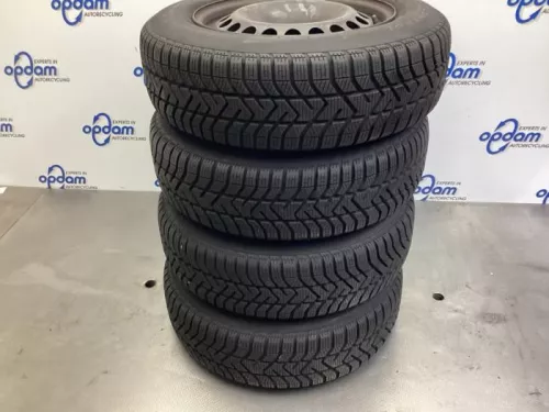 Velgen set + winterbanden- (17745571)