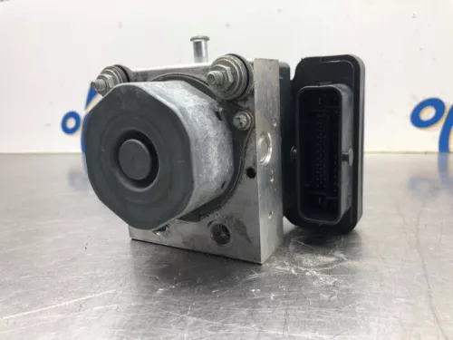 ABS Pomp-8031645 (19415352)