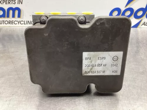 ABS Pomp-8039747 (18764988)