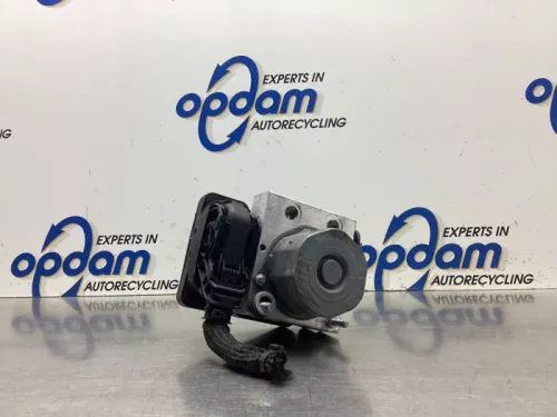ABS Pomp-8095316