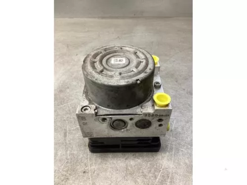 ABS Pomp-8277389 (22057969)