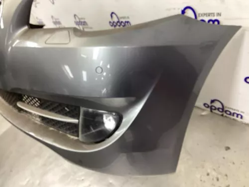 Voorbumper-8176358 (21047557)