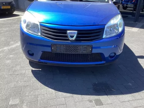 Voorbumper-8316359 (22679197)