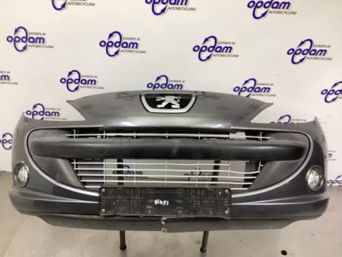 Voorbumper-8214855 (22593164)