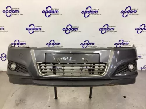 Voorbumper-8227709 (22487863)
