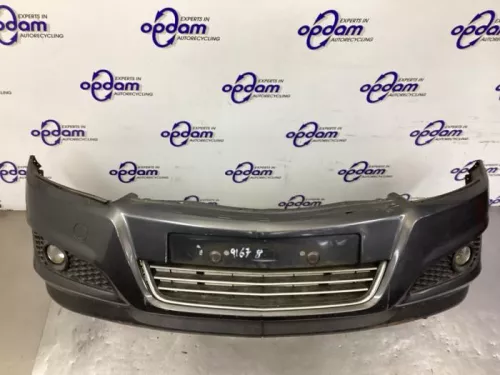 Voorbumper-8227709 (22487863)