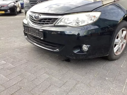 Voorbumper-8226888 (21177351)