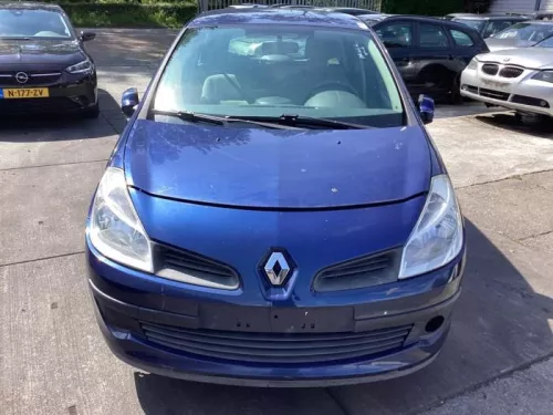 Voorbumper-8174457 (21059058)