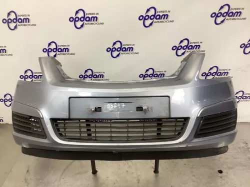 Voorbumper-8313618 (22628480)
