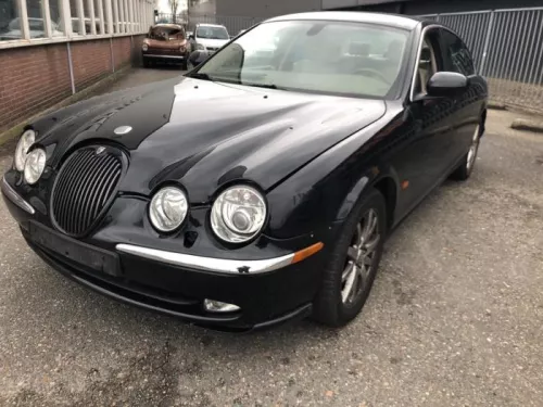 Voorbumper-7931635 (17695619)