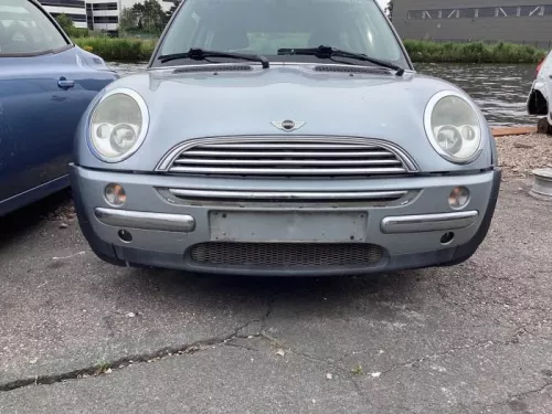 Voorbumper-8205786 (21053061)