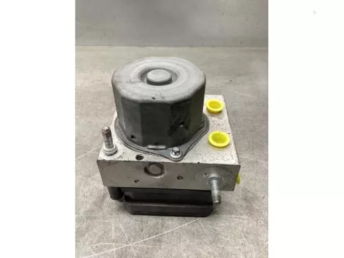 ABS Pomp-8227203 (21587678)