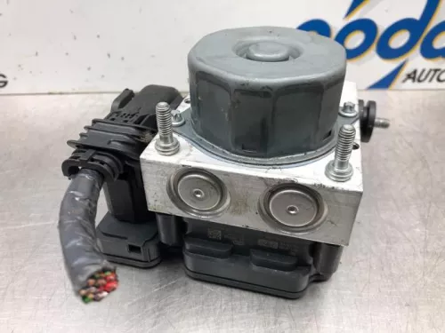 ABS Pomp-7544425 (16435979)