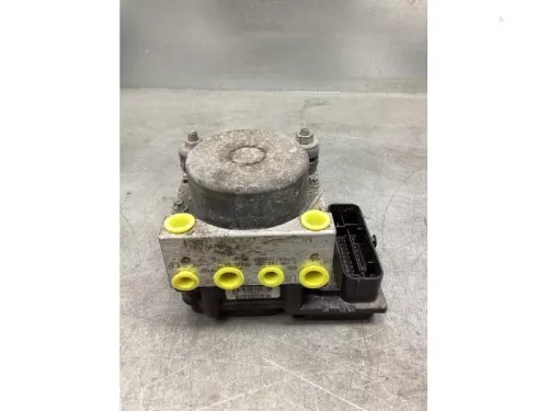 ABS Pomp-8208380