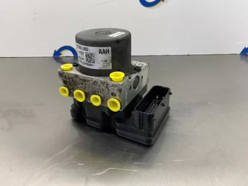 ABS Pomp-8228945