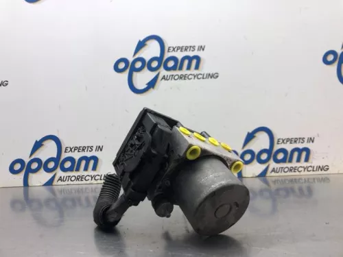 ABS Pomp-8164898