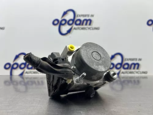 ABS Pomp-8283919
