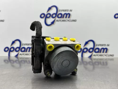 ABS Pomp-8304402