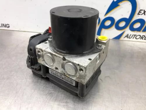 ABS Pomp-7322573 (16917934)