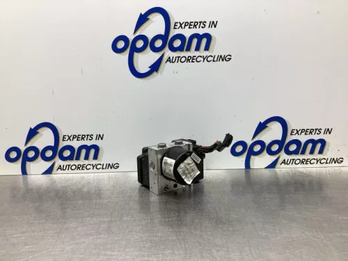 ABS Pomp-7932789 (17939079)