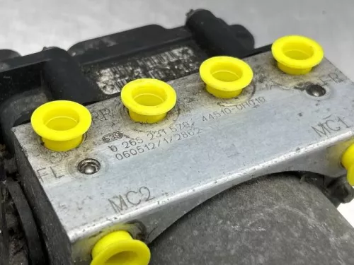 ABS Pomp-8293819 (22474653)