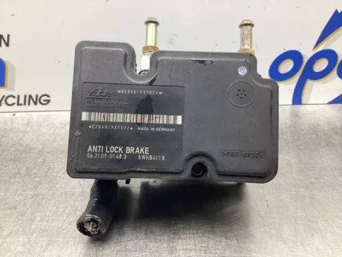 ABS Pomp-7926110 (17670186)