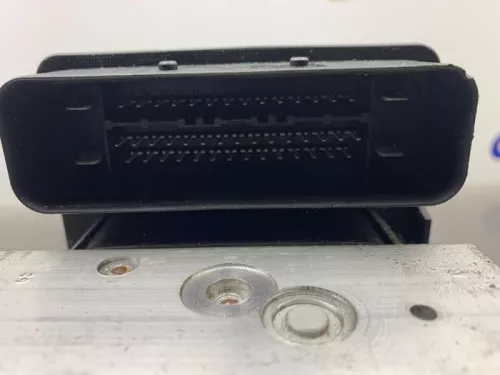 ABS Pomp-8203393 (21058798)